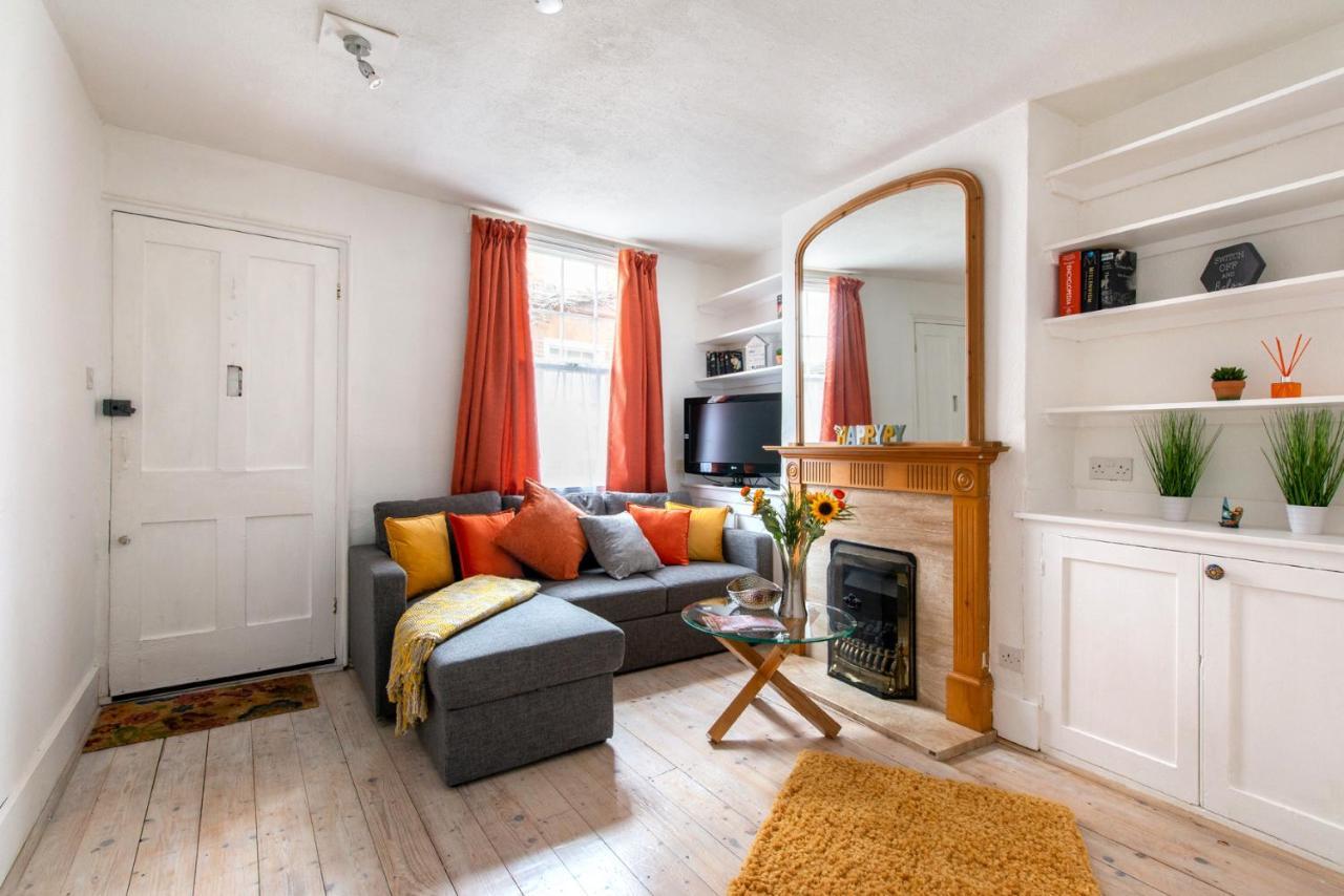 Canterbury Hidden Gem Apartment Exterior foto