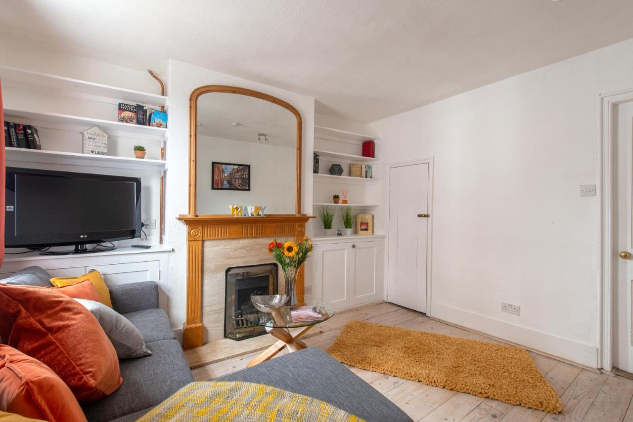 Canterbury Hidden Gem Apartment Exterior foto