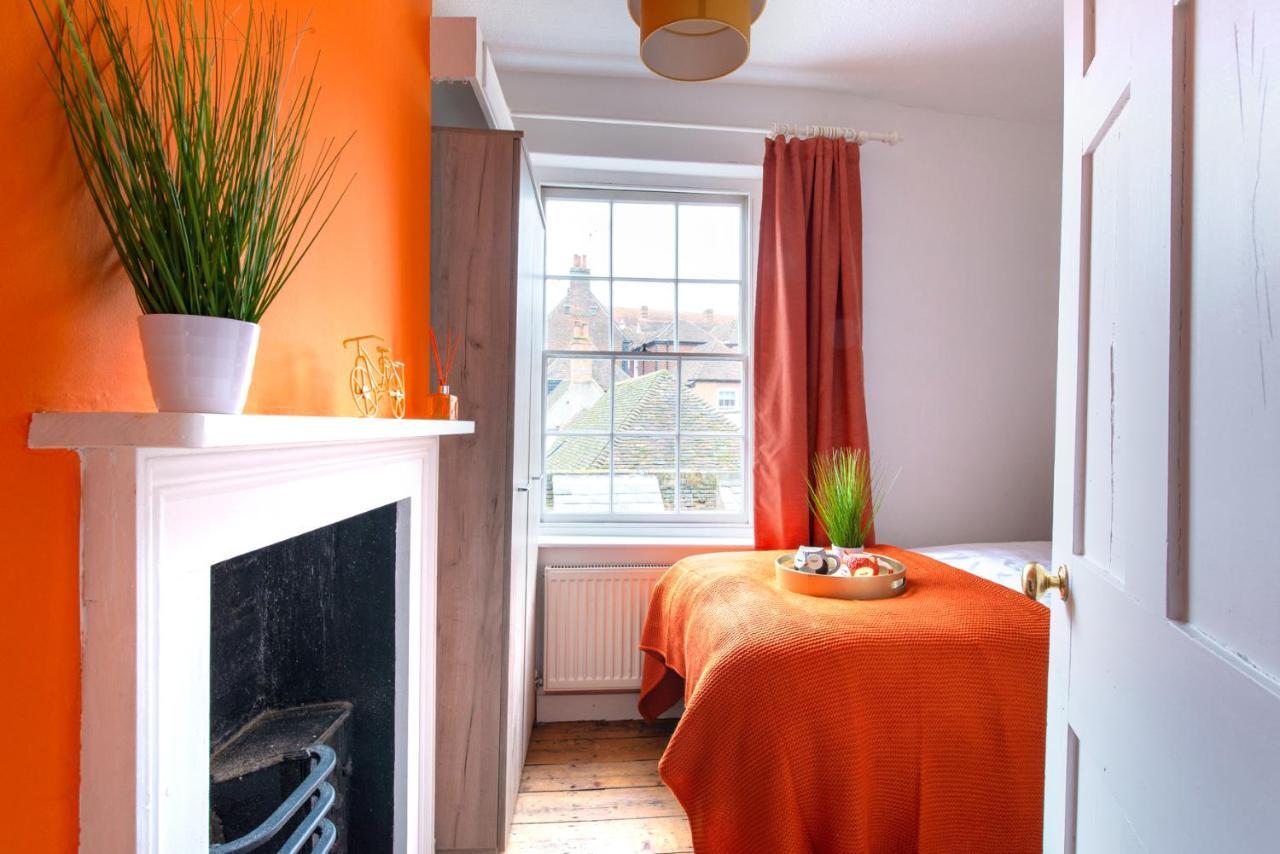 Canterbury Hidden Gem Apartment Exterior foto